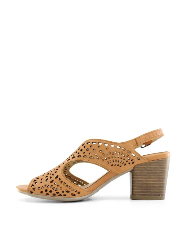 BUENO ZOOT MID HEELS