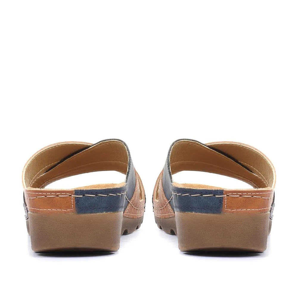 Crossover Mule Sandals - SERAY33007 / 320 090
