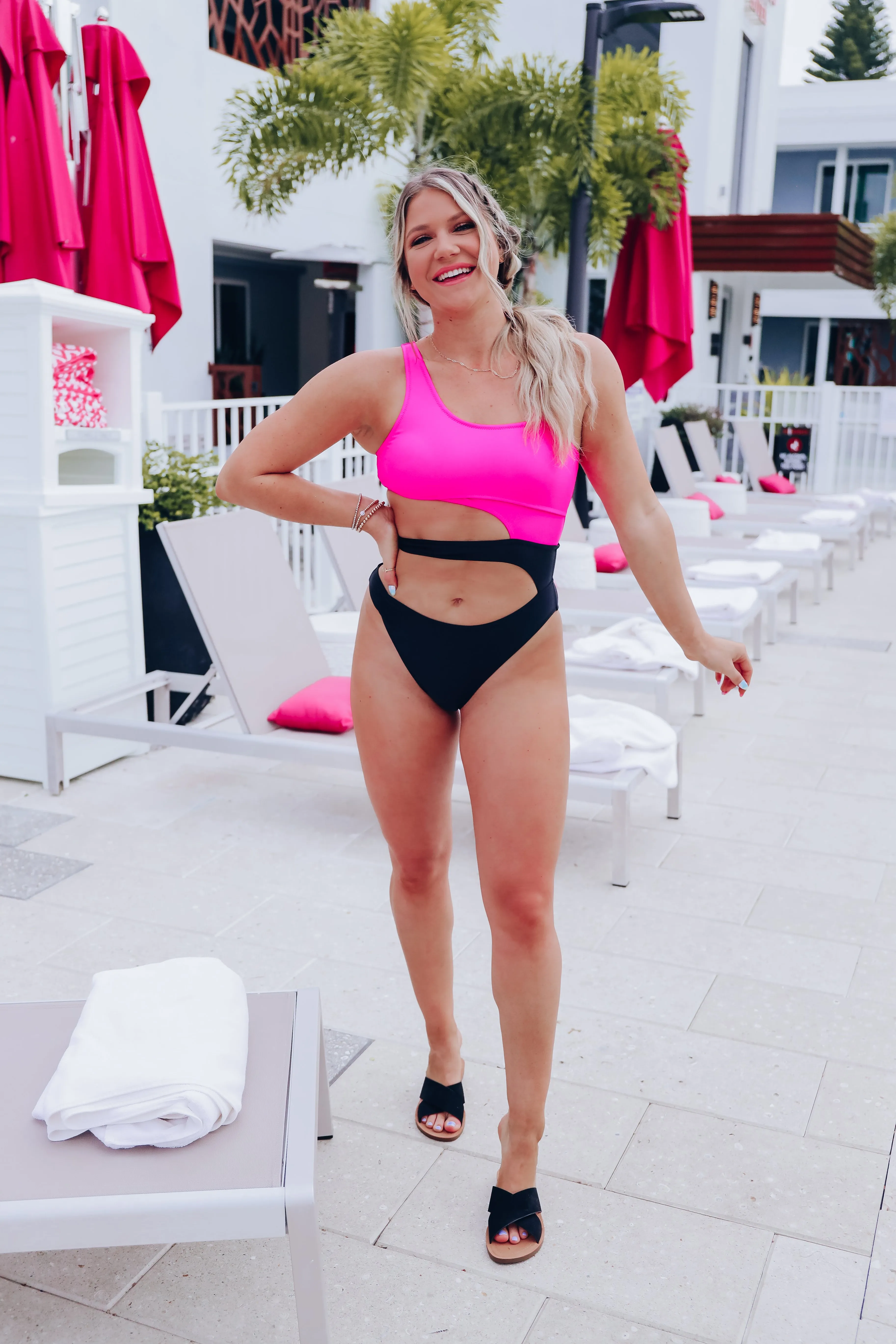 Diving In One-Piece Swimsuit - Pink