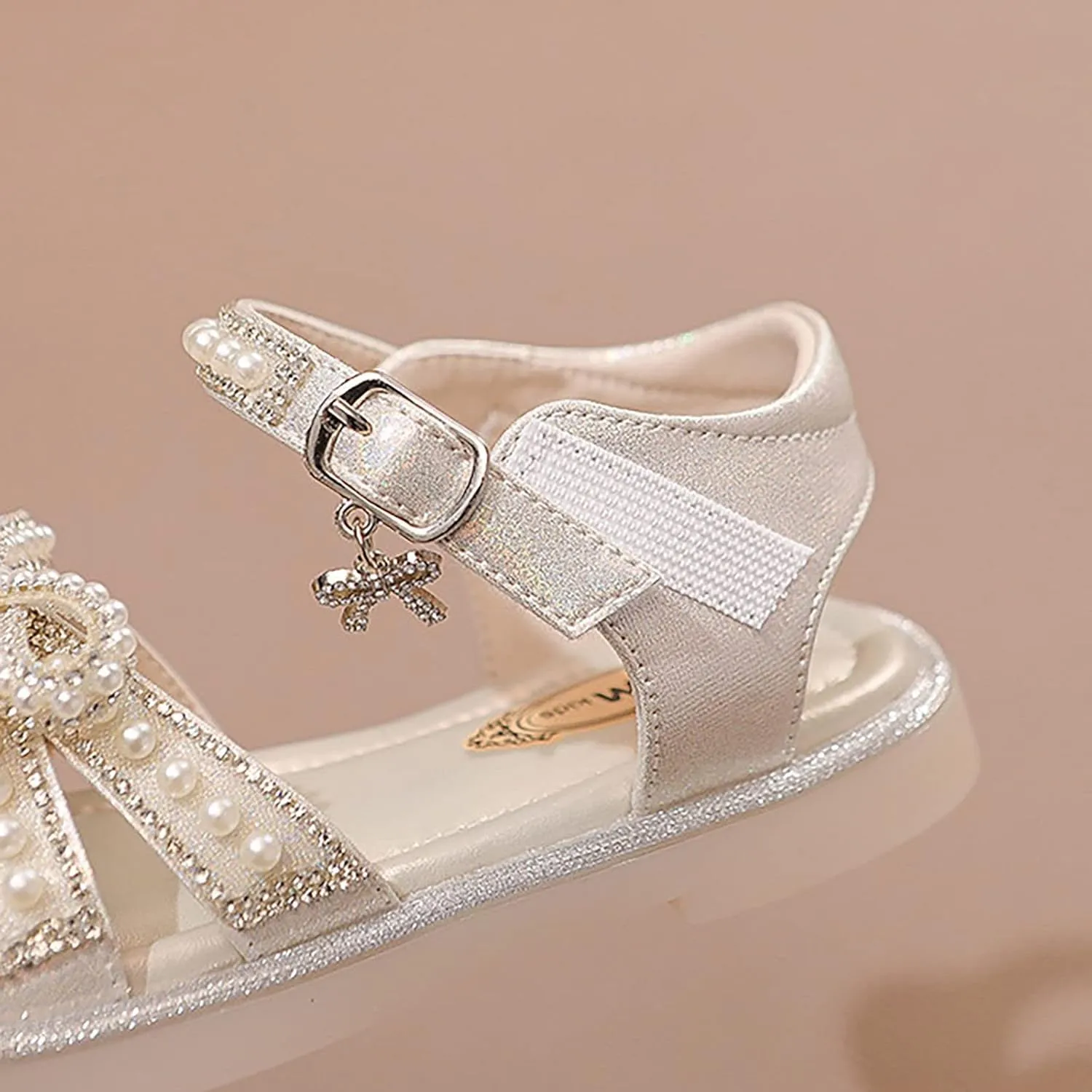 Girls Sandals Leather Soft Closed Toe Cute Flat Dress Sandals Strappy Summer Shoes Toddler/Little Kid/Big Kid (Silver, 3 Big Kids)