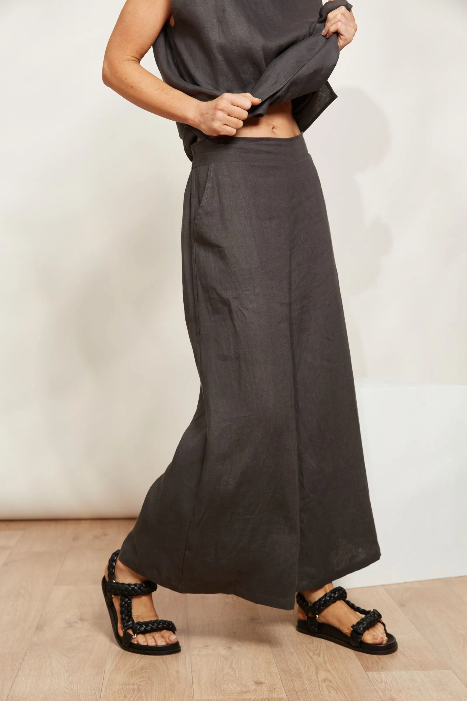 Halcyon Crop Pant (Oyster)