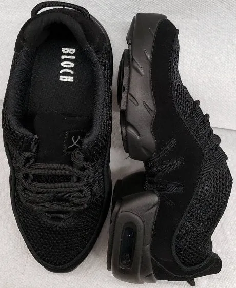 Lawrence -- Split Sole Dancesneaker -- Black
