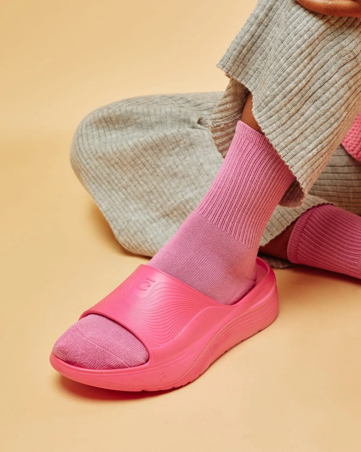 Men's SuperCush Recovery Slide - Neon Pink
