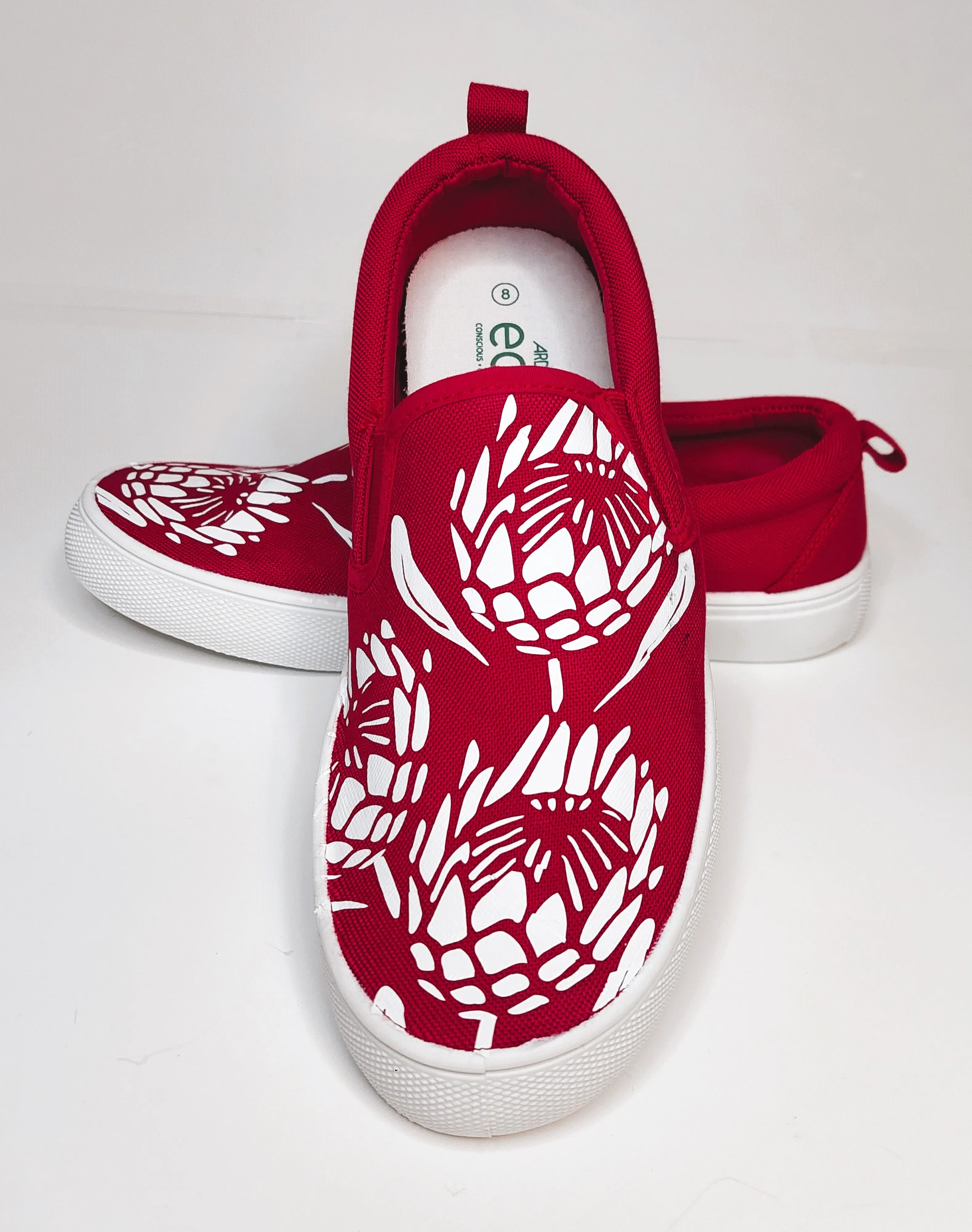 Red Protea tekkies
