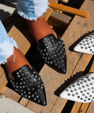 SILVER STUDS BLACK MULE