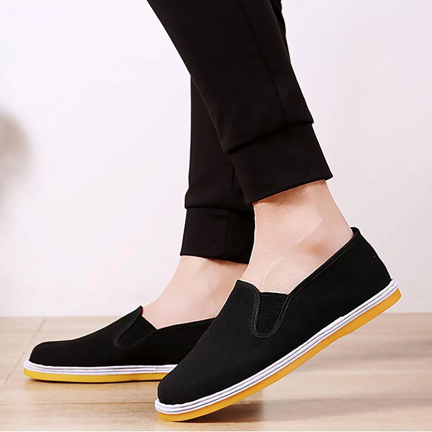 Slip on Walking Shoes for Men Comfortable Loafers Memory Foam Breathable Fashion Sneakers Non Slip Arch Support Cushioning Training Gym Shoes Wide Width