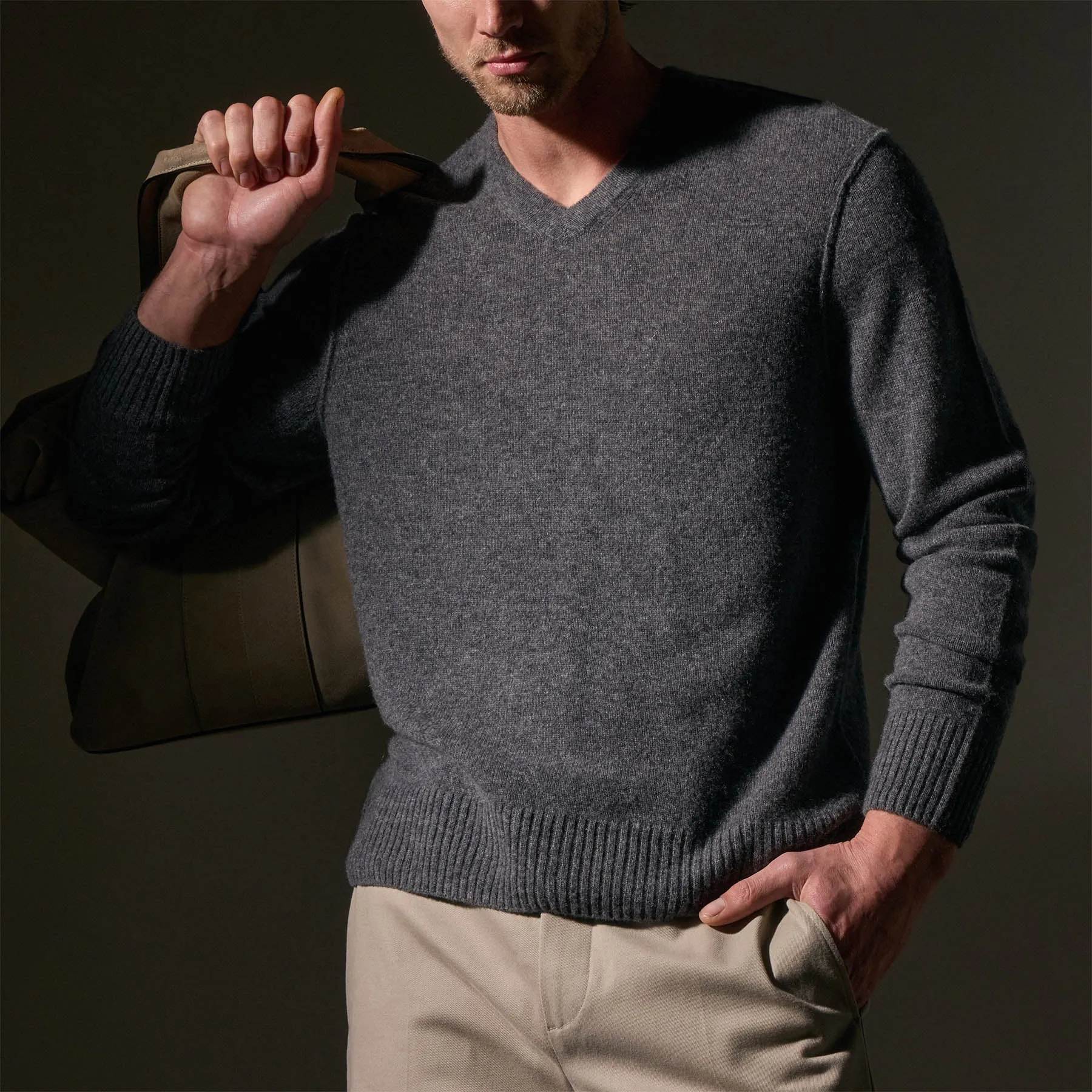 Soft Featherweight Cashmere V Neck - Flannel