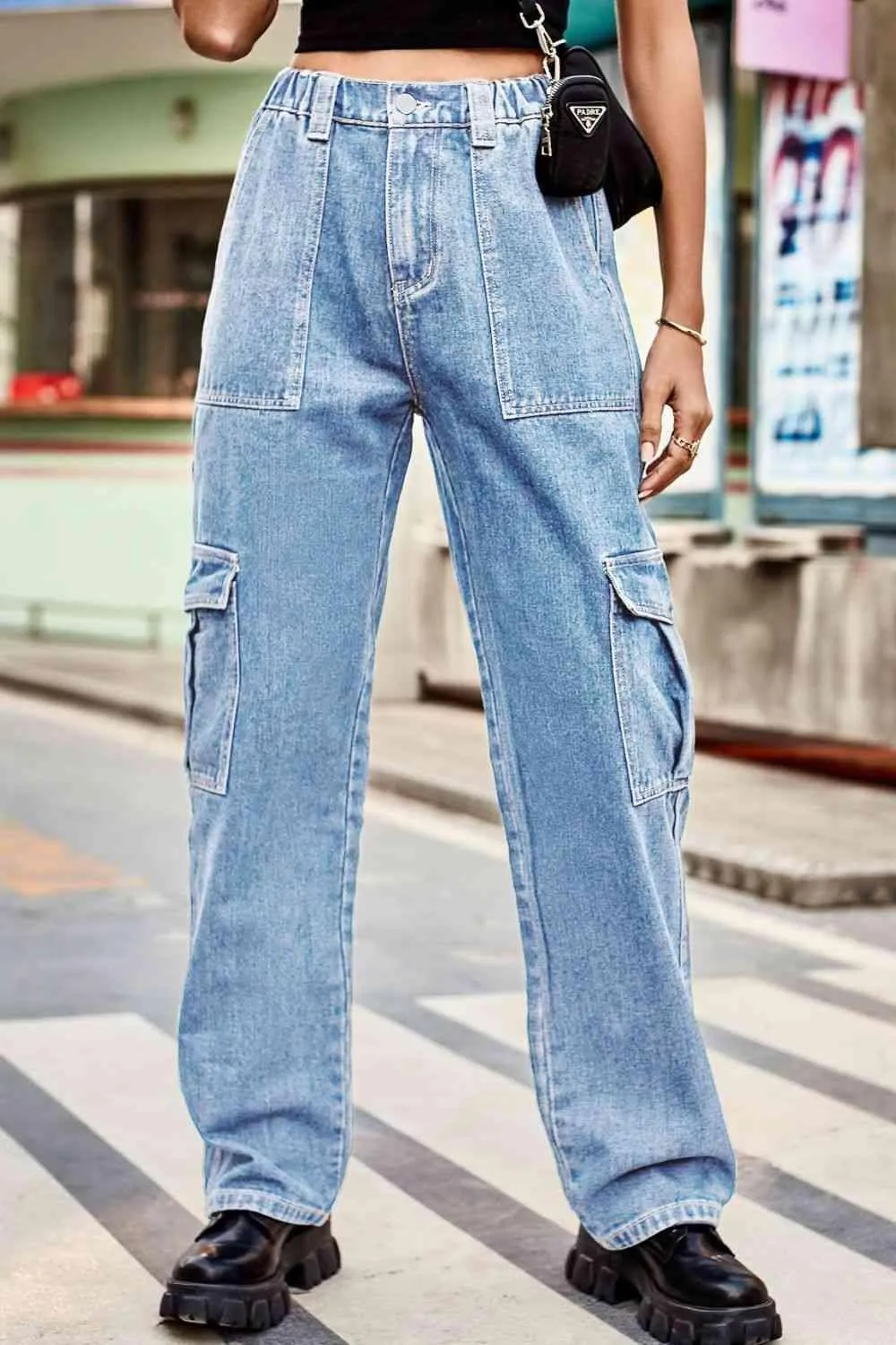 Throwback Fashion Loose Fit Cargo Jeans