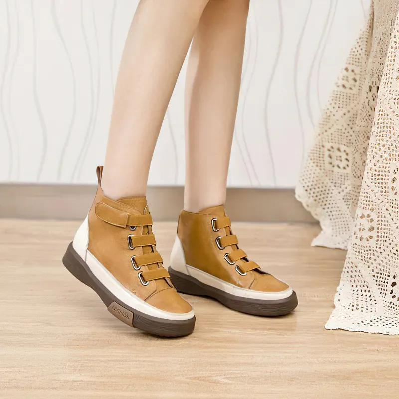 Women's Genuine Leather Sneakers / Trend Round Toe Flat Footwear