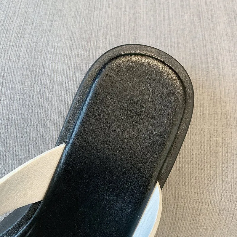 Yeknu Black White Mixed Color Platform Flip Flops Women Brand Designer Wedges Clip Toe Slippers Female Summer Sandals Beach Shoes